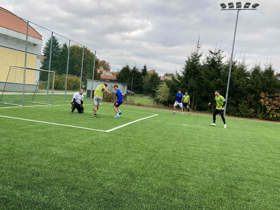 FC Blešno A : Vertigo Holohlavy 2:3 (0:1)